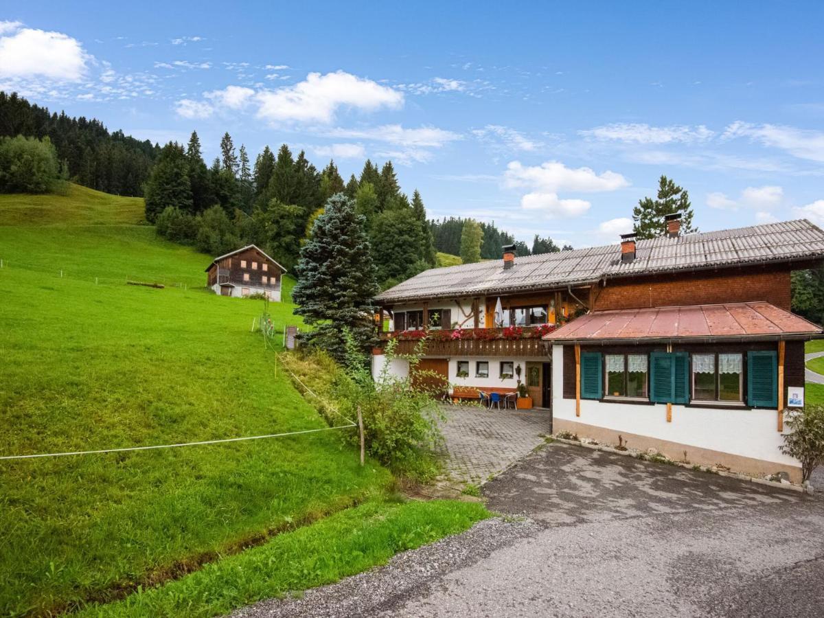Vintage Holiday Home In Vorarlberg Near Ski Area Schwarzenberg im Bregenzerwald Buitenkant foto