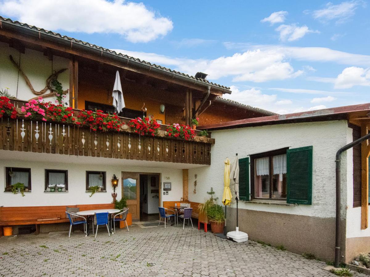 Vintage Holiday Home In Vorarlberg Near Ski Area Schwarzenberg im Bregenzerwald Buitenkant foto