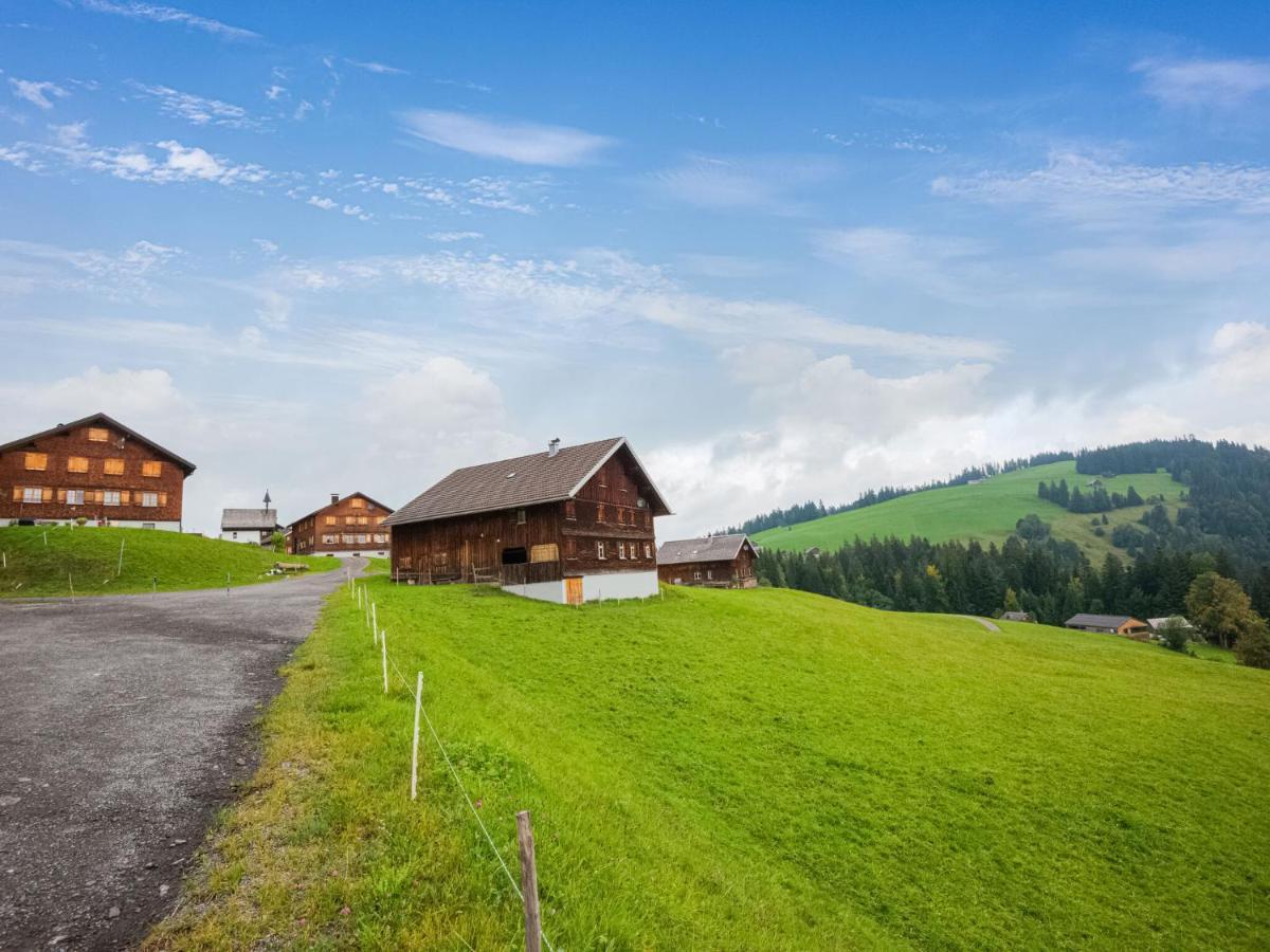Vintage Holiday Home In Vorarlberg Near Ski Area Schwarzenberg im Bregenzerwald Buitenkant foto